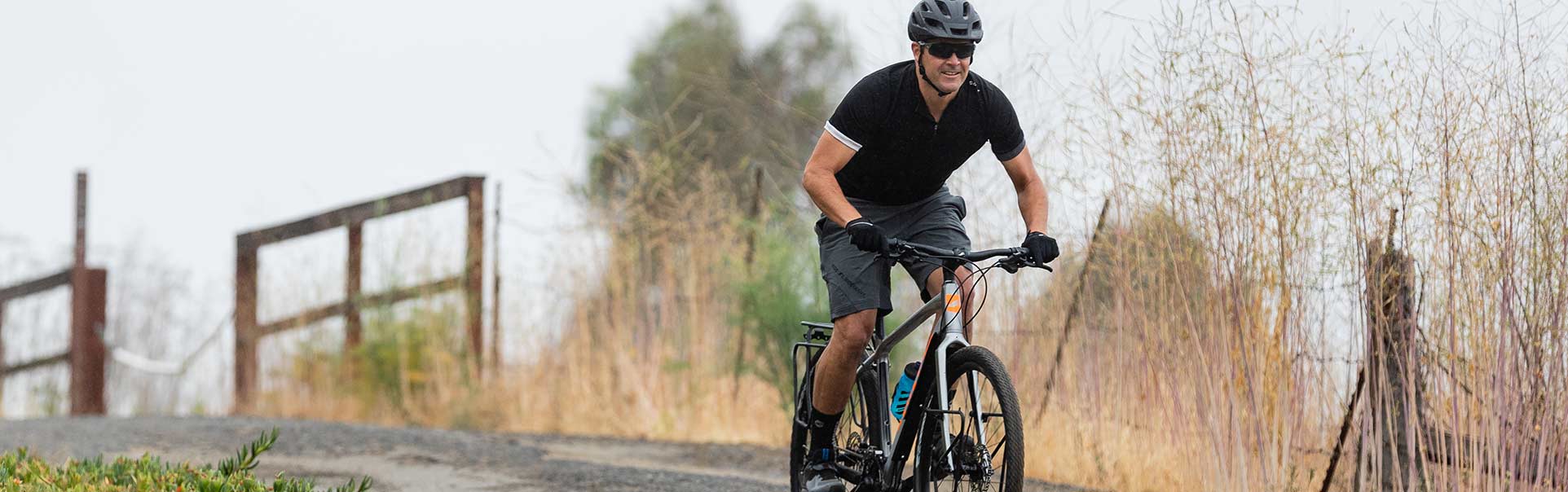 giant toughroad bike