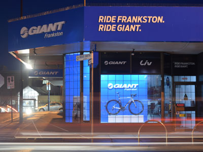 Visit the website of Giant Frankston
