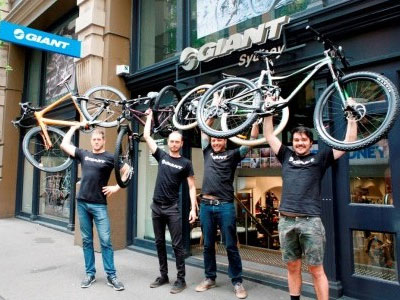 Visit the website of Giant Sydney