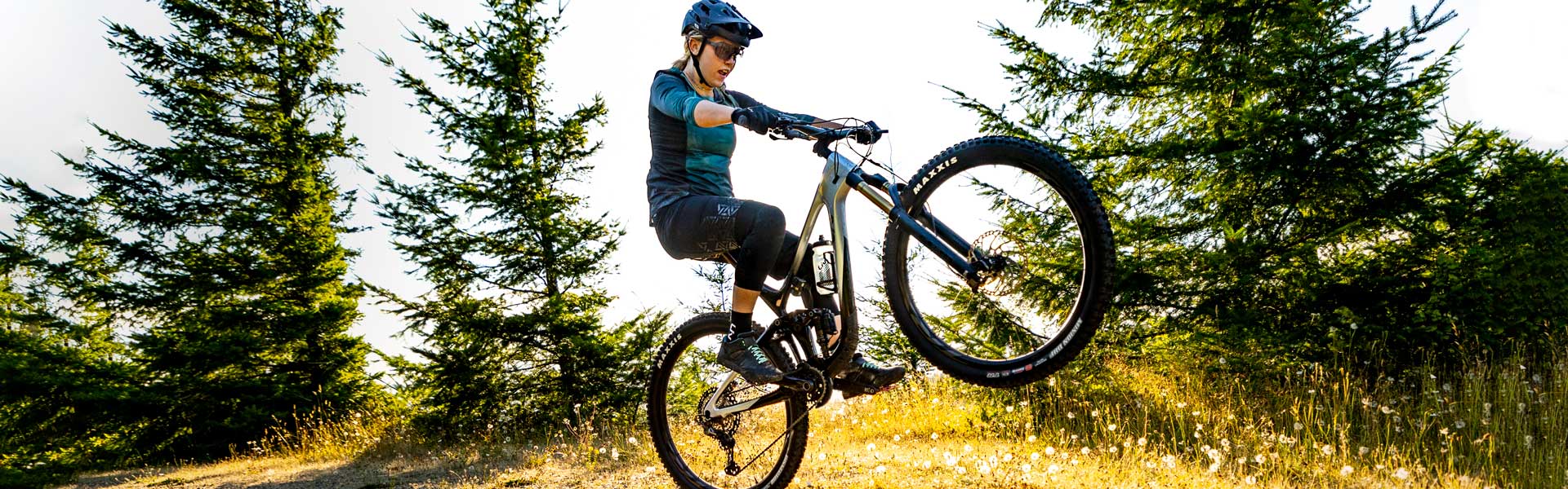 women mountain biking