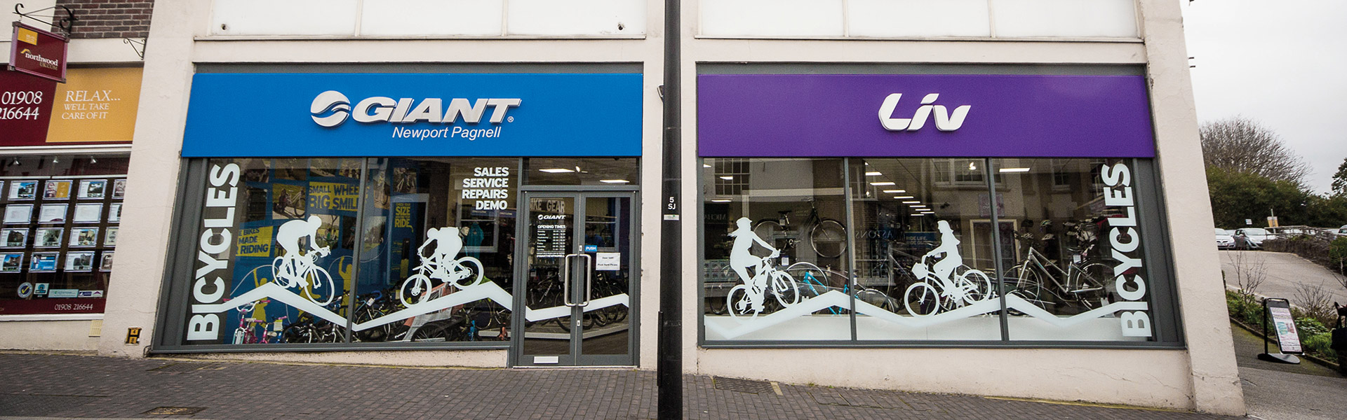 Giant Newport Pagnell